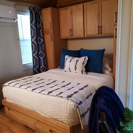 Lake Front Cottage Little Elm Екстер'єр фото